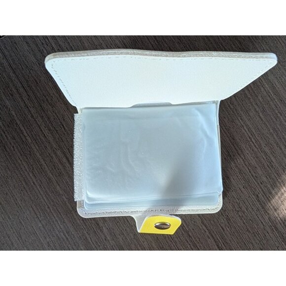 Minnie & Mickey Accessory Bundle – Wallet, Badge Holders, Lanyards & Card Wallet - Picture 9 of 9